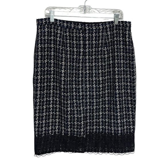NWT Ann Taylor Tweed Lace Hem Pencil Skirt - Size 12 - Picture 4 of 9